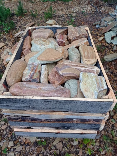 Златолит жёлтый, жёлто-зелёный глыбки и валуны для ланшафтного дизайна купить в Красноуфимске