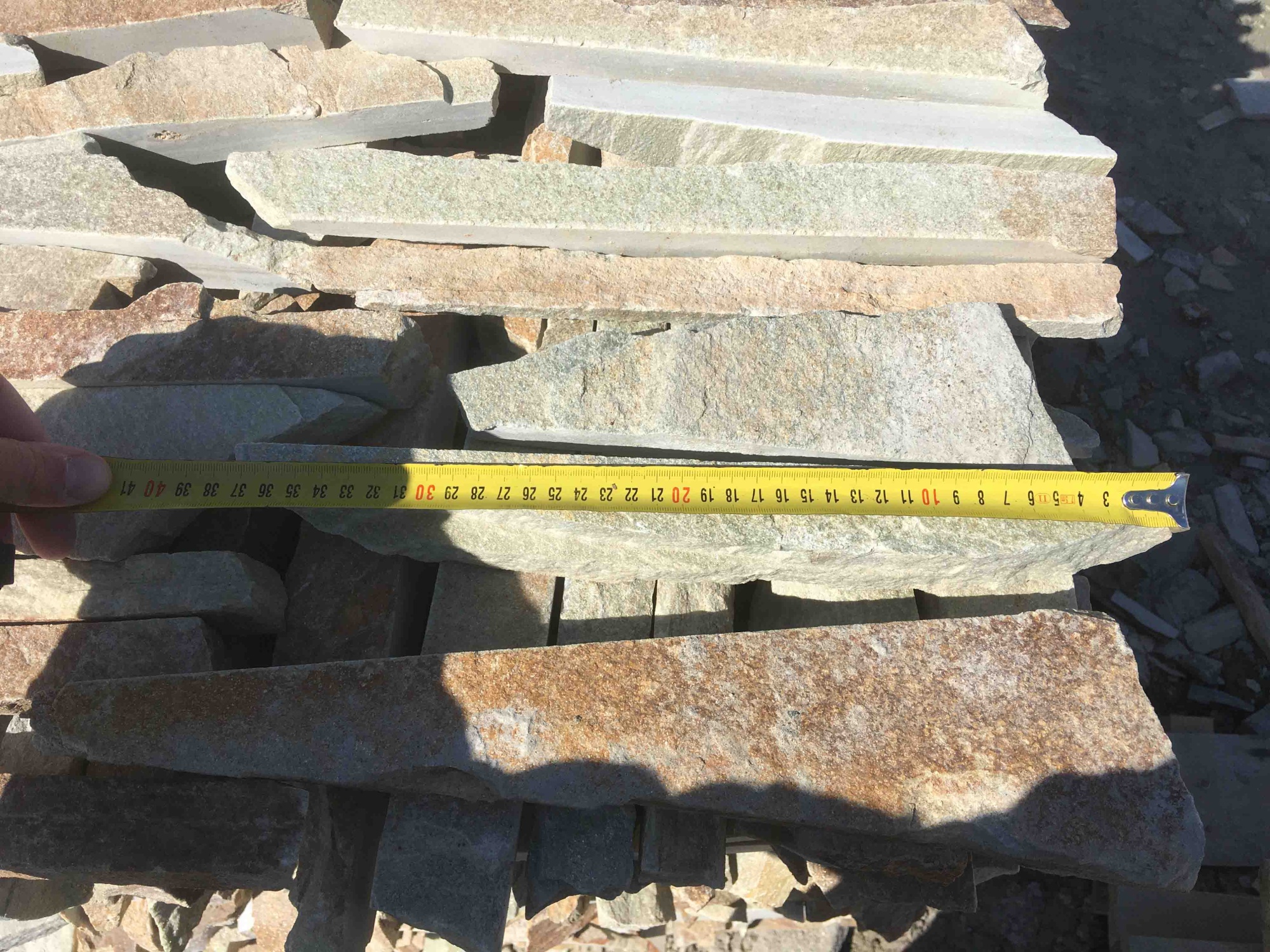 Горбушка златолит золотистый для облицовки купить в Красноуфимске