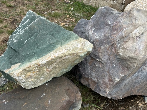 Камни для ландшафтного дизайна зелёные 10-60 килограмм купить в Красноуфимске