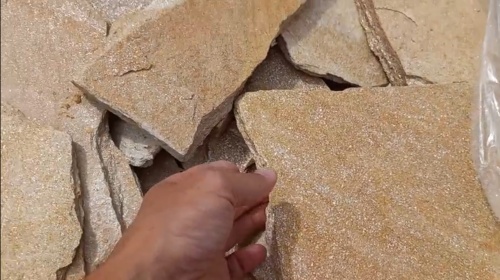 Плитняк златолит жёлтый золотистый для отмостки купить в Красноуфимске