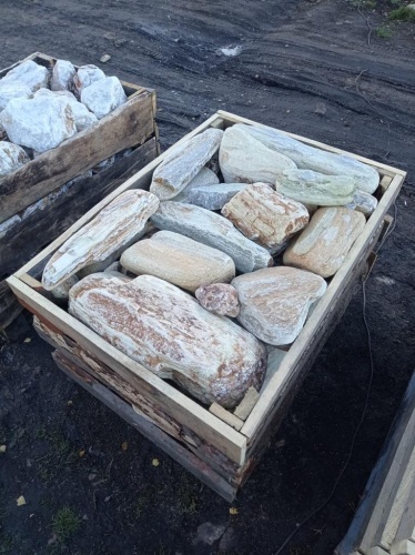 Златолит жёлтый, жёлто-зелёный глыбки и валуны для ланшафтного дизайна купить в Красноуфимске